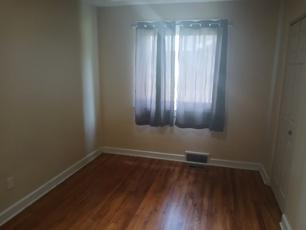 71 E Marshall St #1 - Photo 4 of 13