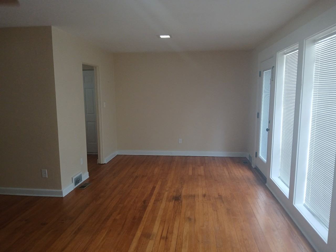 71 E Marshall St #1 - Photo 5 of 13