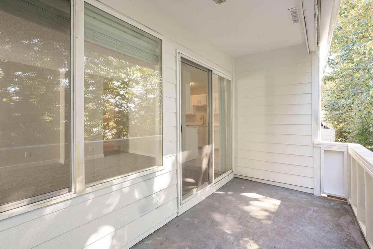 3710 Se Concord Rd - Photo 3 of 33