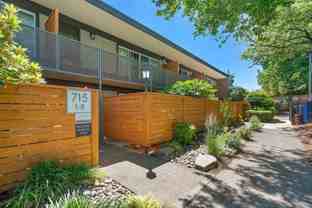 711 Se 60th Ave - Photo 1 of 1