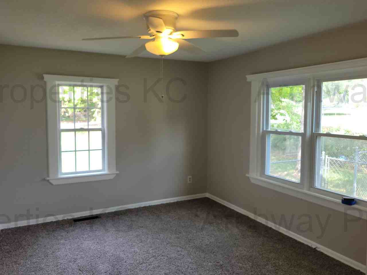 5336 Farley Ln #NA - Photo 7 of 16