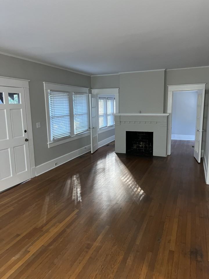 350 W Illinois Ave #350 - Photo 2 of 21