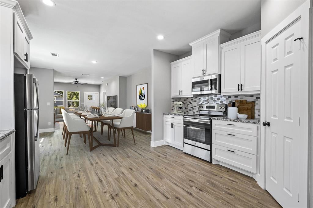 512 E Heron St #1 - Photo 5 of 26