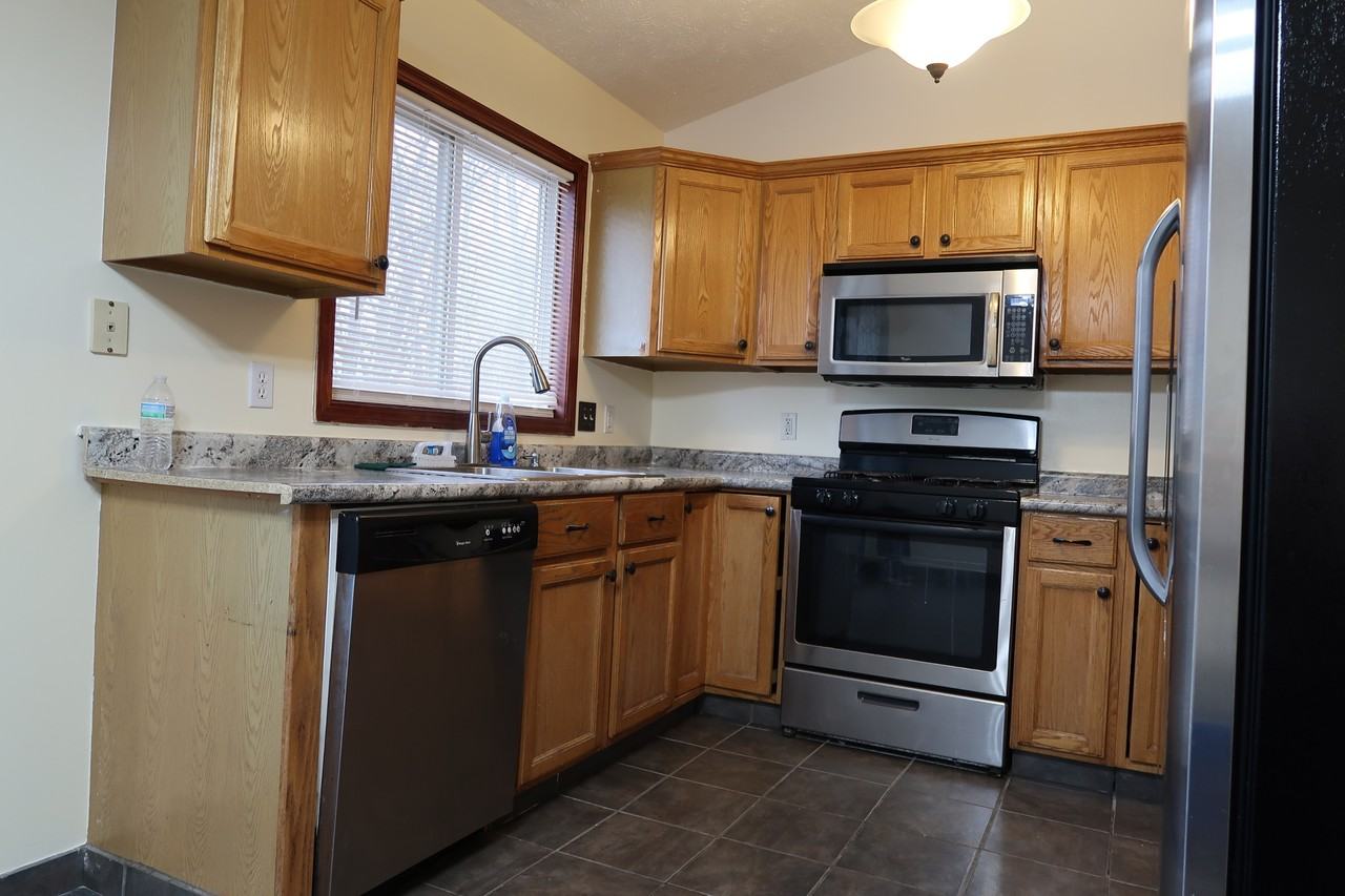 4664 Crosswinds Dr Se #1 - Photo 4 of 10