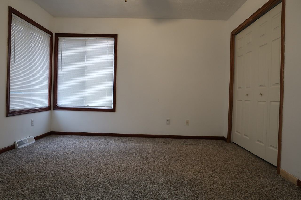 4664 Crosswinds Dr Se #1 - Photo 6 of 10