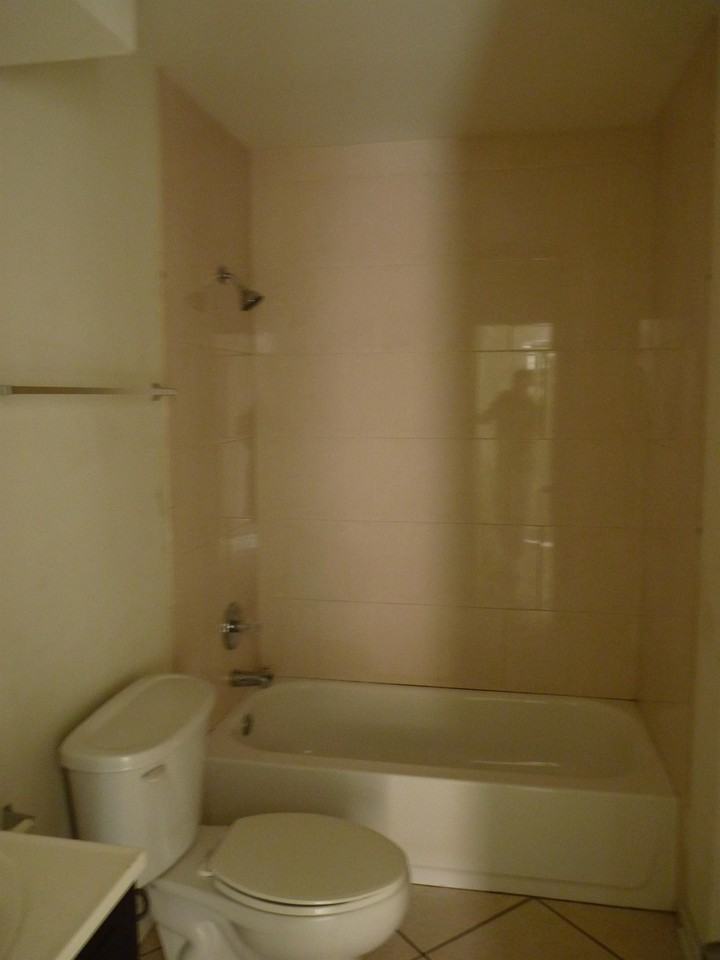 8505 Valor Dr #8505 - Photo 3 of 5