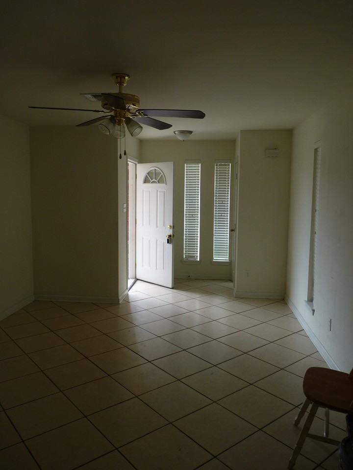 8505 Valor Dr #8505 - Photo 5 of 5