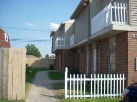 featured image of 3513 Golden Dr #C