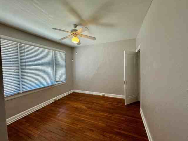 2504 Park St #3 - Photo 3 of 7