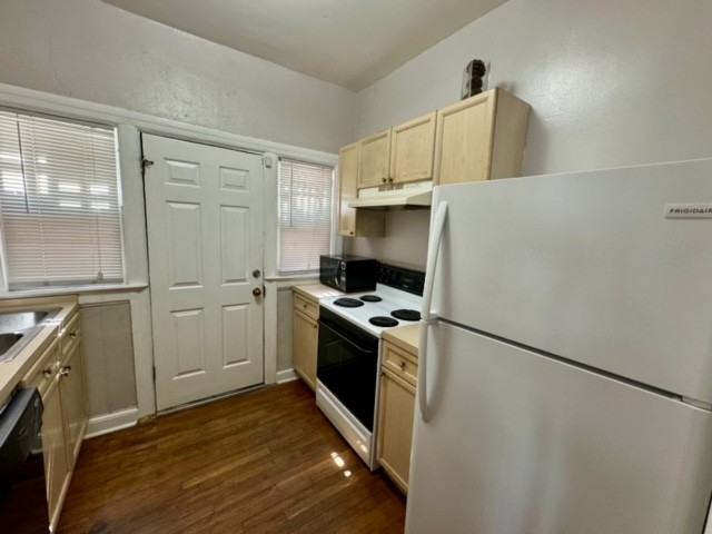 2504 Park St #3 - Photo 6 of 7