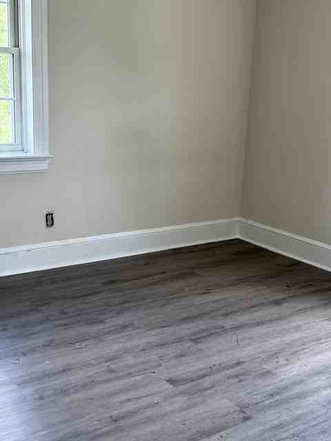 185 Becks Church Rd #B - Photo 5 of 8
