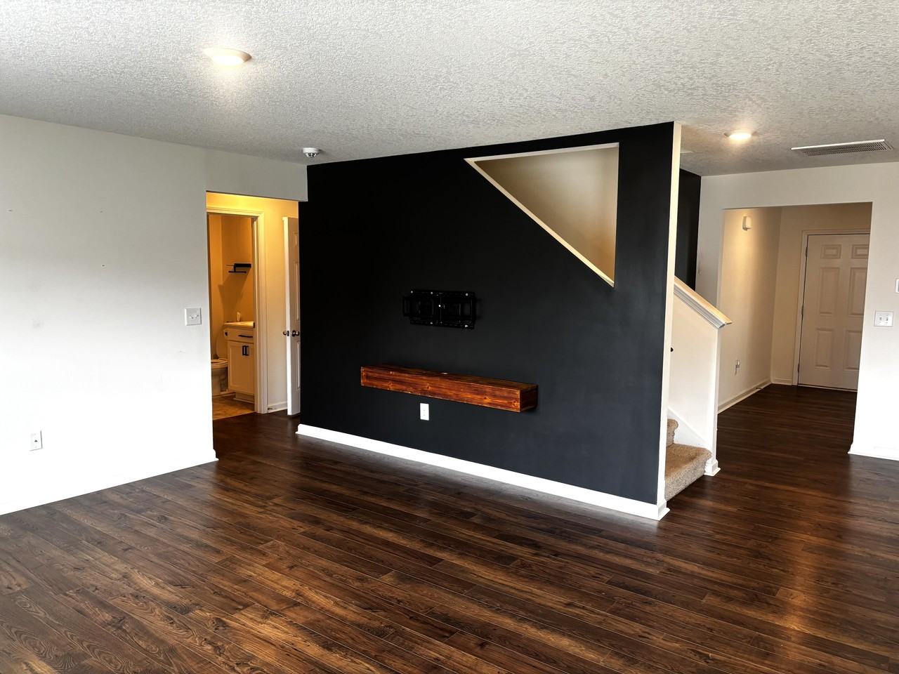 7523 Game Bird St #1 - Photo 5 of 34