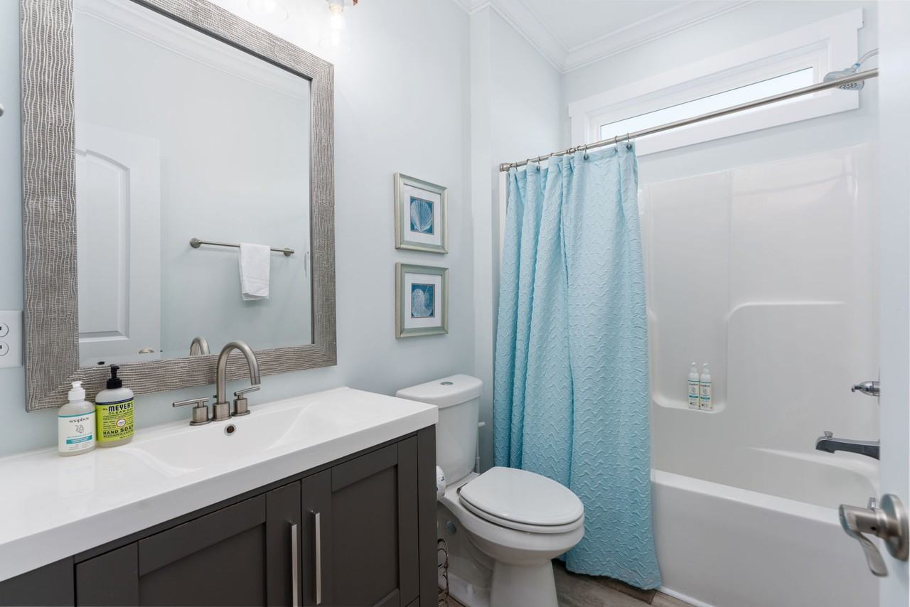 604 North Carolina Avenue - 1Unit 1 #1 - Photo 4 of 21