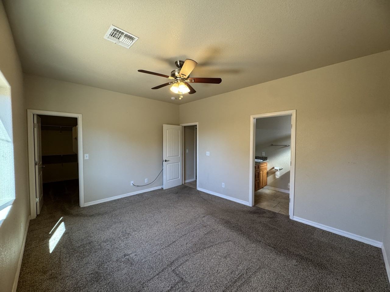 2032 Louise Ave #1 - Photo 3 of 15