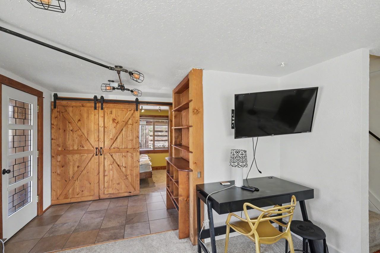 358 S 8th St #1 - Photo 5 of 24