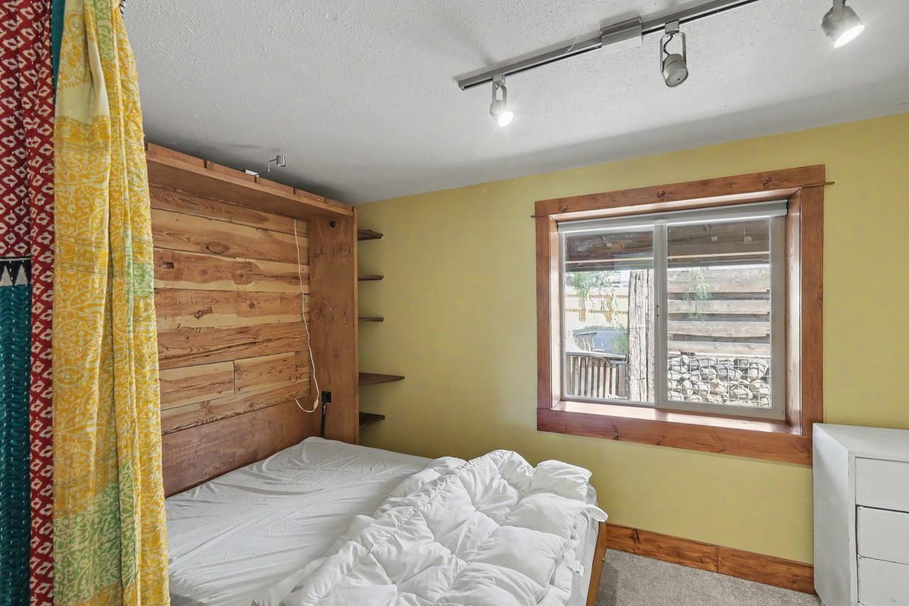 358 S 8th St #1 - Photo 7 of 24
