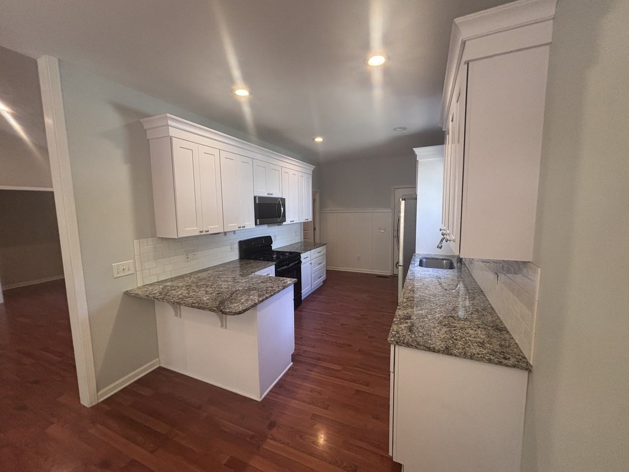 100 Kingswood Cir #1 - Photo 5 of 18