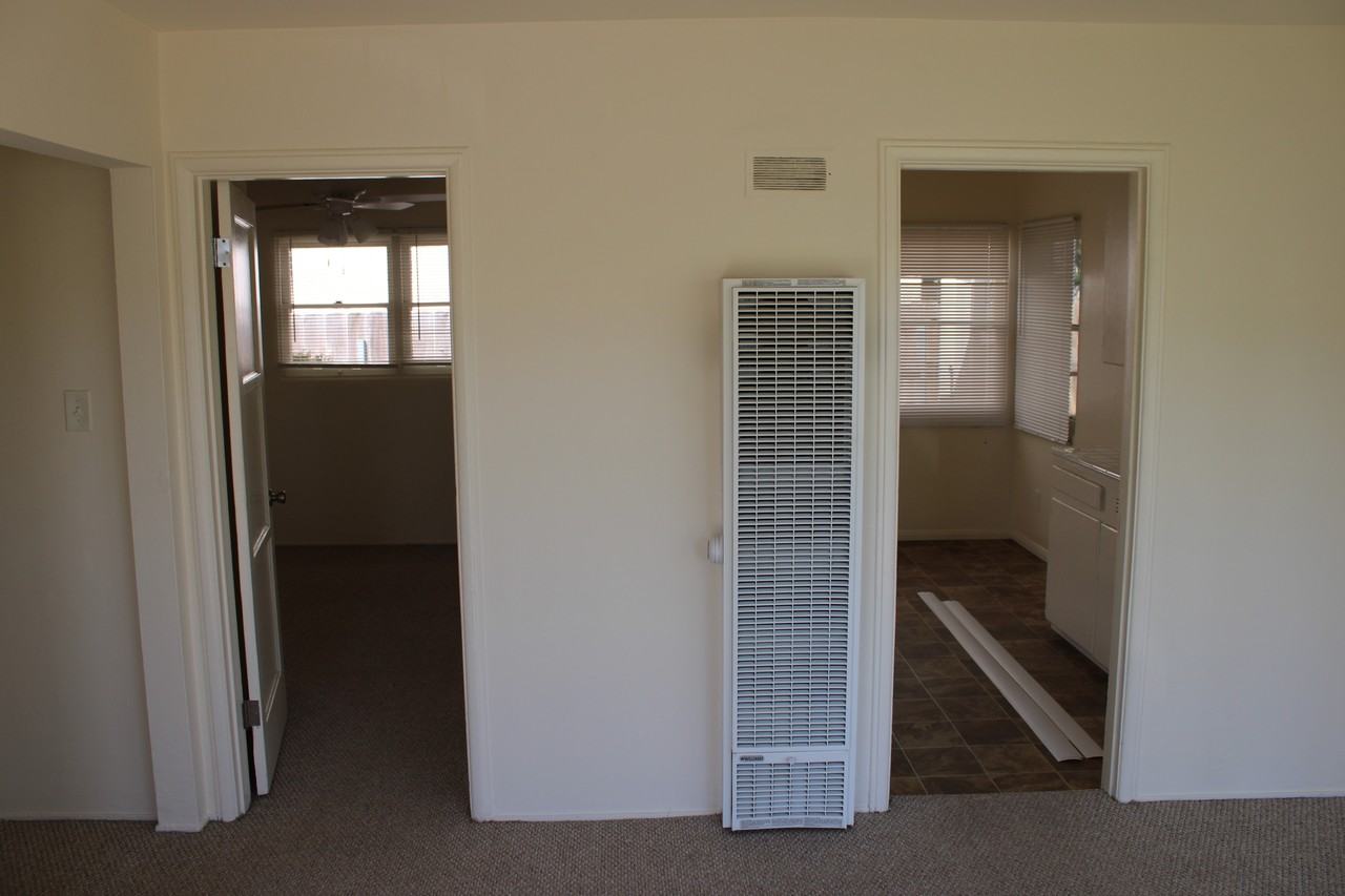 4536 Gresham St #4536 - Photo 6 of 23