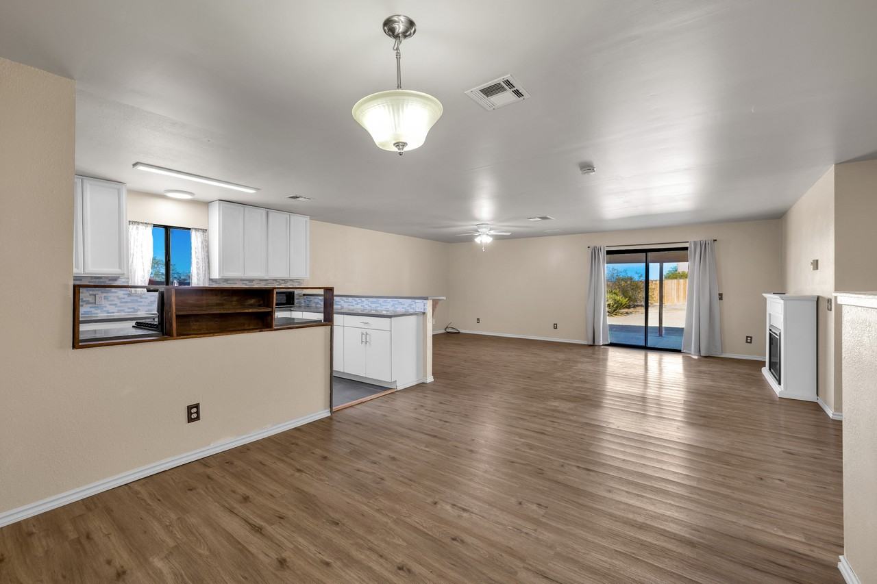 7121 Quail Spring Ave #1 - Photo 7 of 29