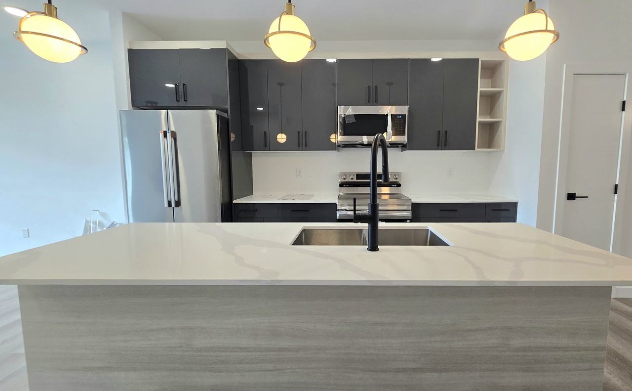 257 Ferry Road - Photo 2 of 20
