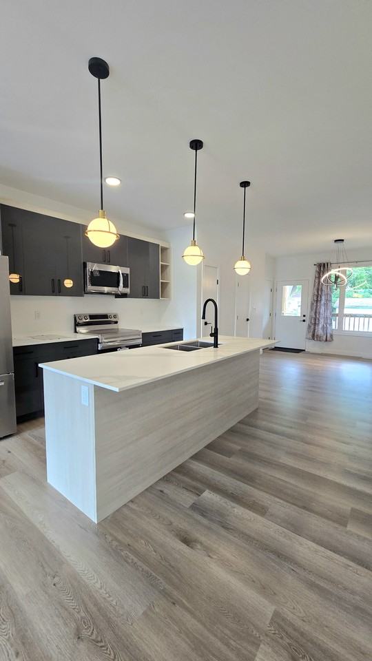257 Ferry Road - Photo 5 of 20