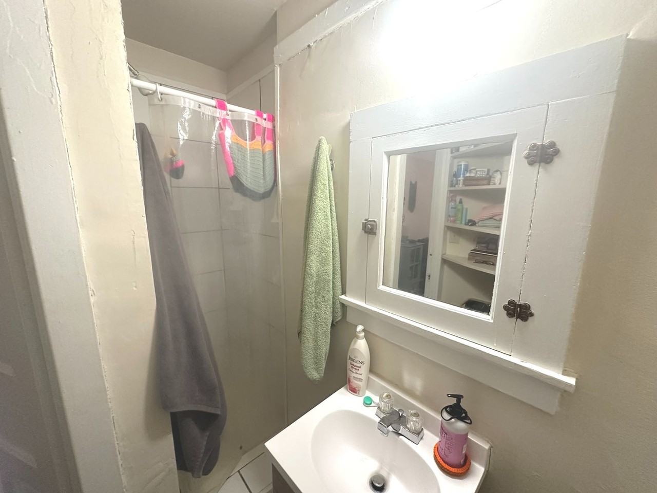 Kane Place Apartments - Photo 7 of 29
