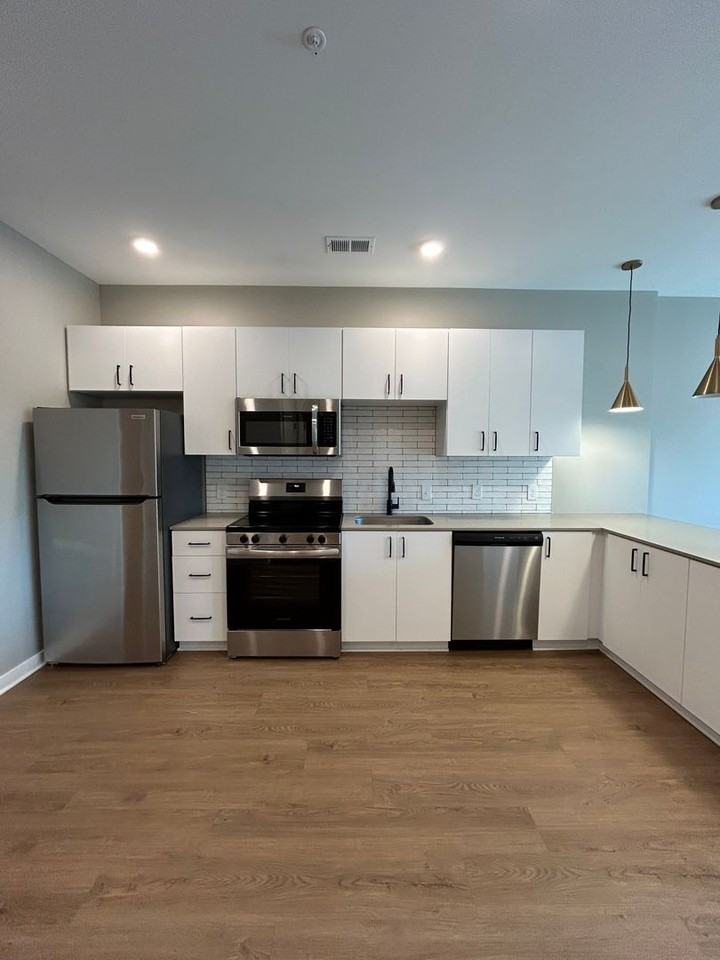 1440 S 13th St #312 - Photo 2 of 17
