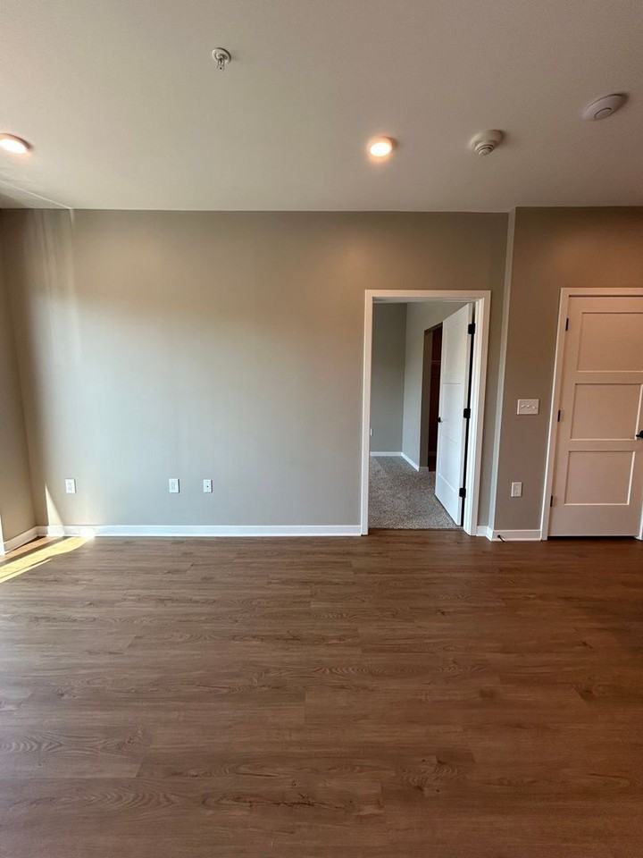 1440 S 13th St #312 - Photo 3 of 17
