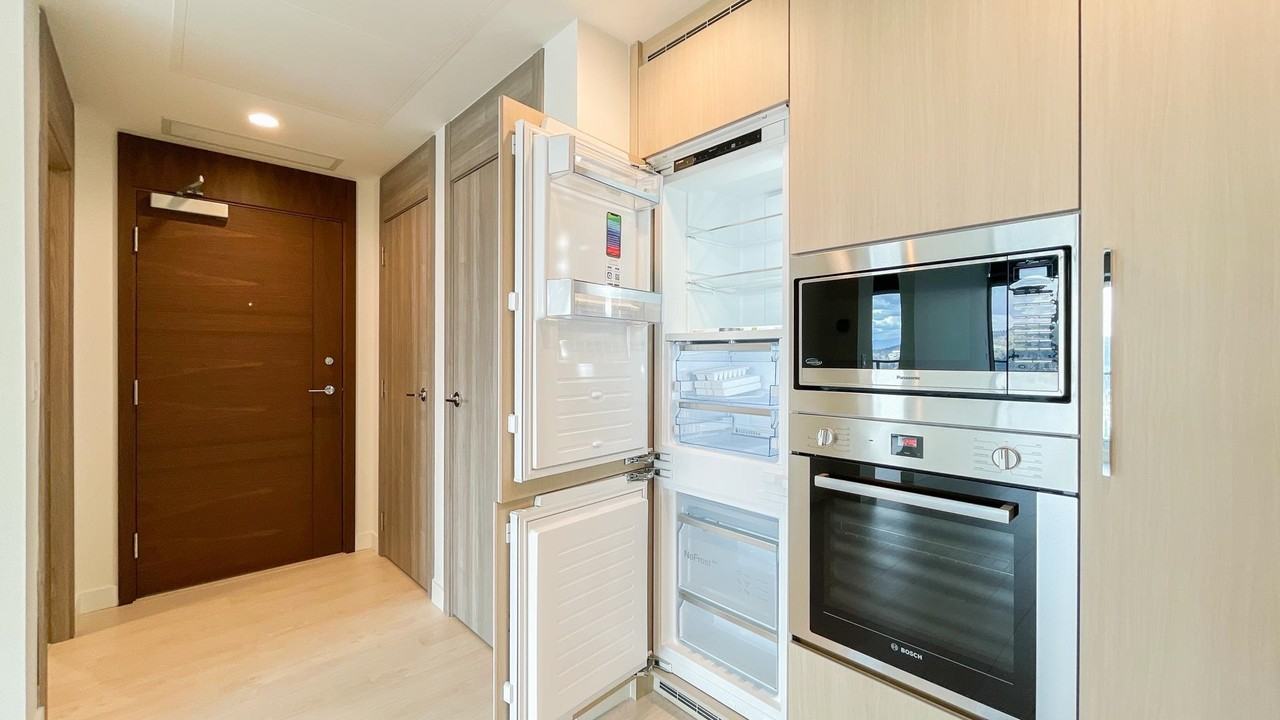 4880 Lougheed Highway - Photo 5 of 25