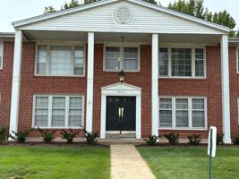 featured image of 604 Thunderbird Ct