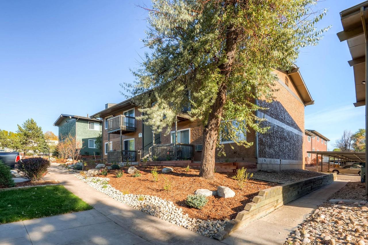 Greentree Village Apartments - Photo 3 of 21