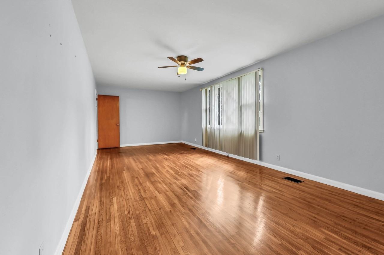 230 Downer Dr - Photo 6 of 29