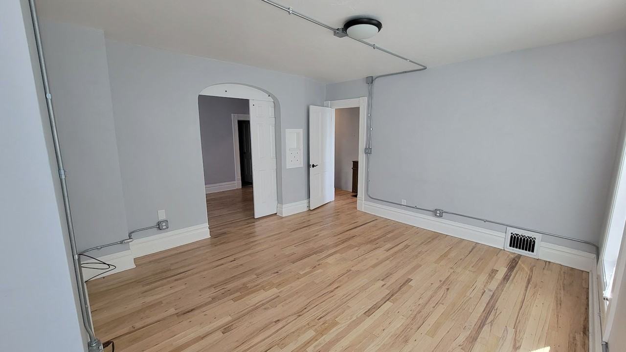 402 402 Ouray Ave - 404 Ouray Ave - Photo 6 of 16