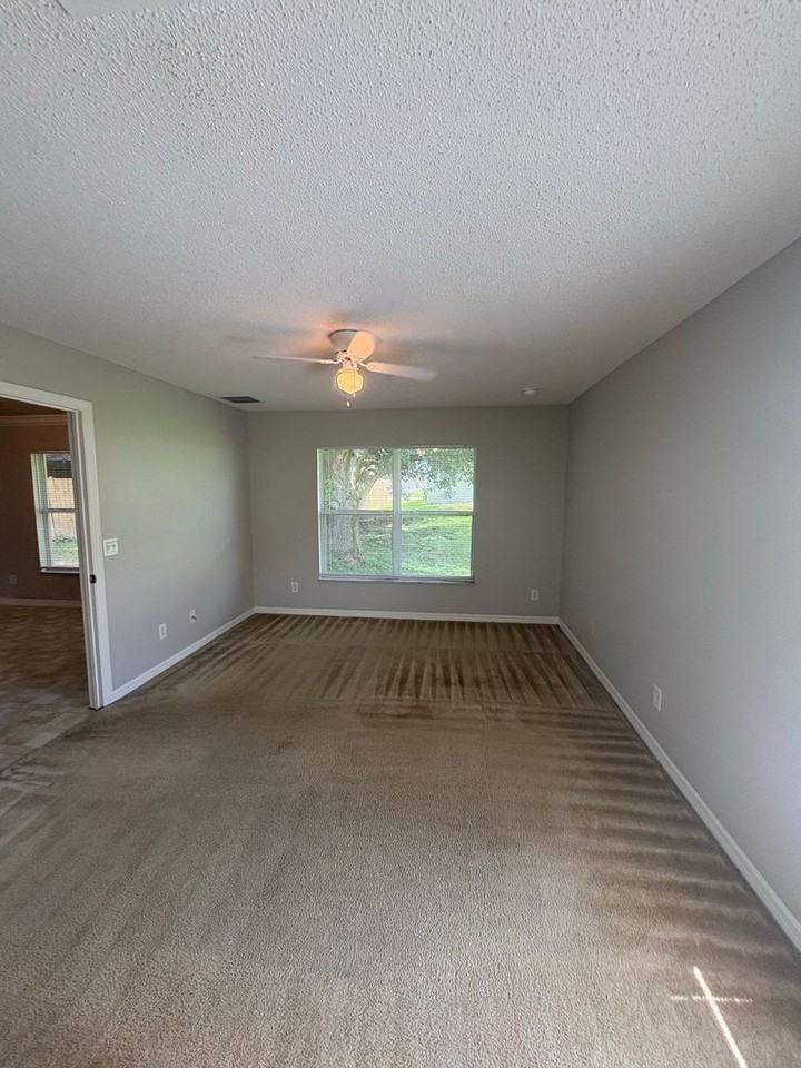 104 Herring Ln - Photo 6 of 32