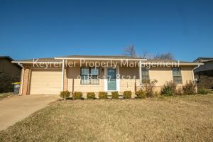 featured image of 1341 E 142nd St