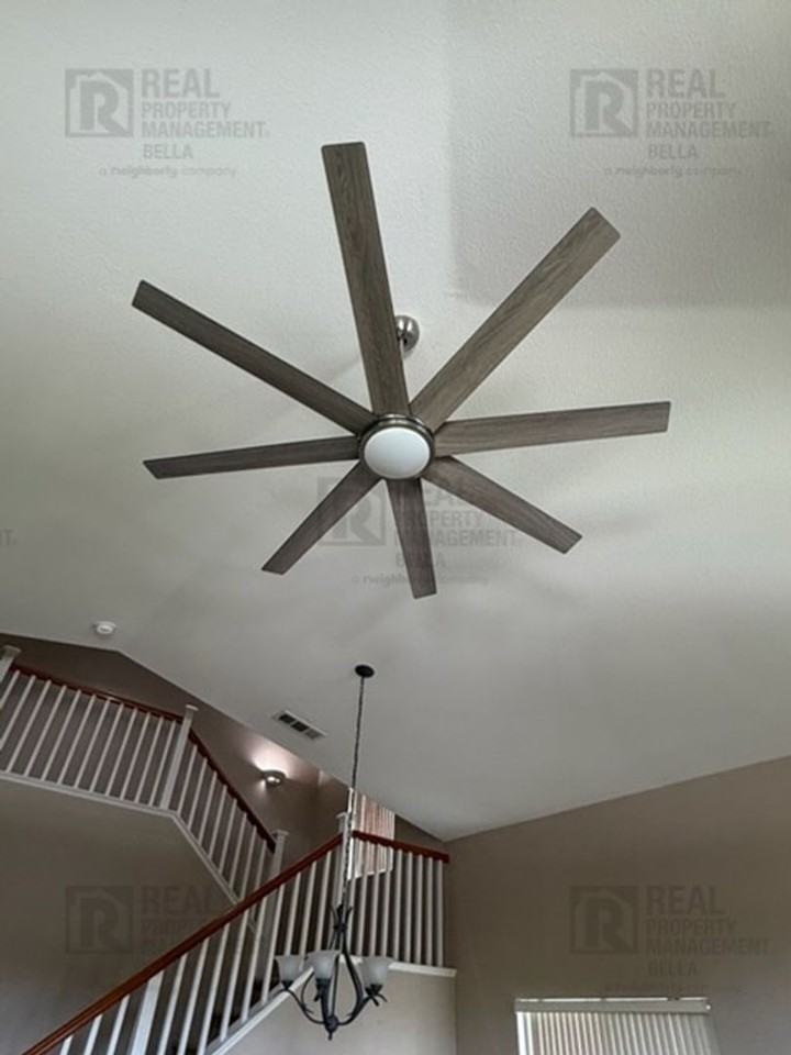 756 Conlon Dr - Photo 4 of 50