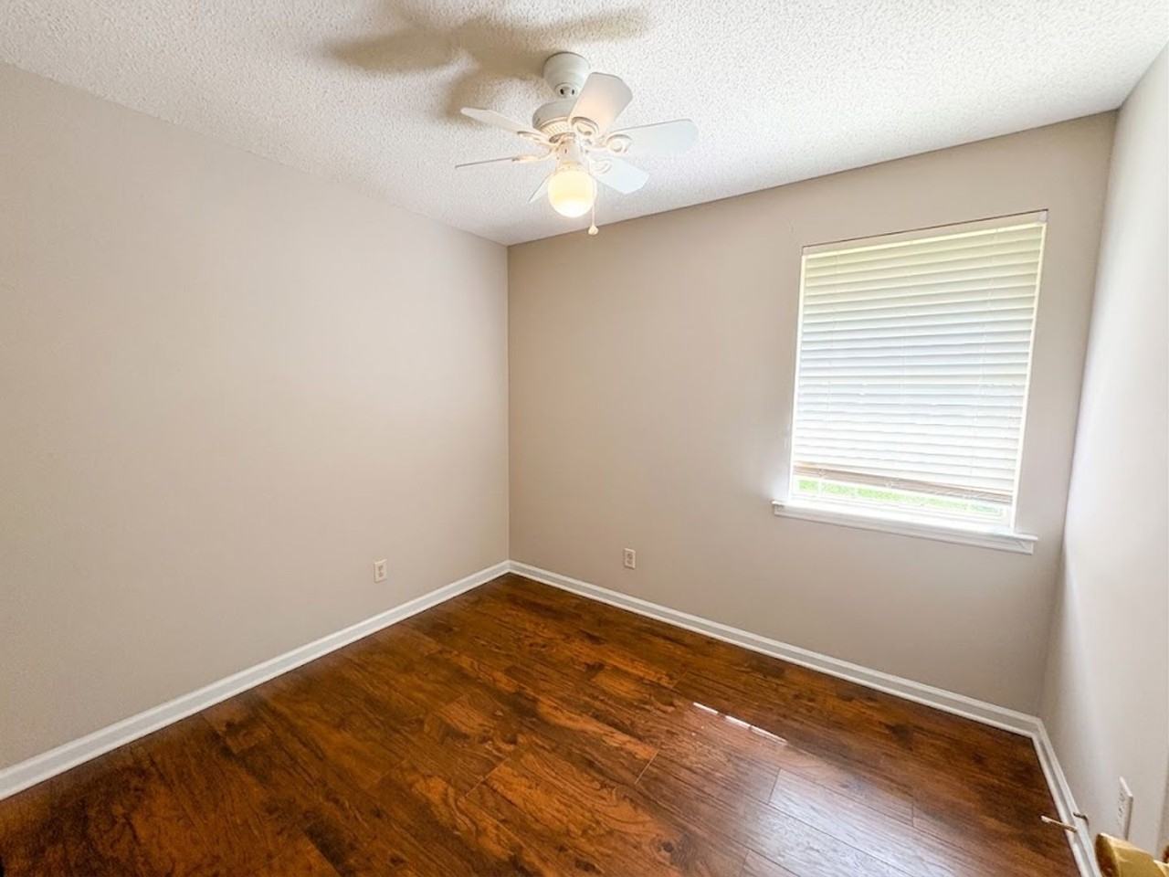 1469 Flo Zechman Dr - Photo 5 of 10