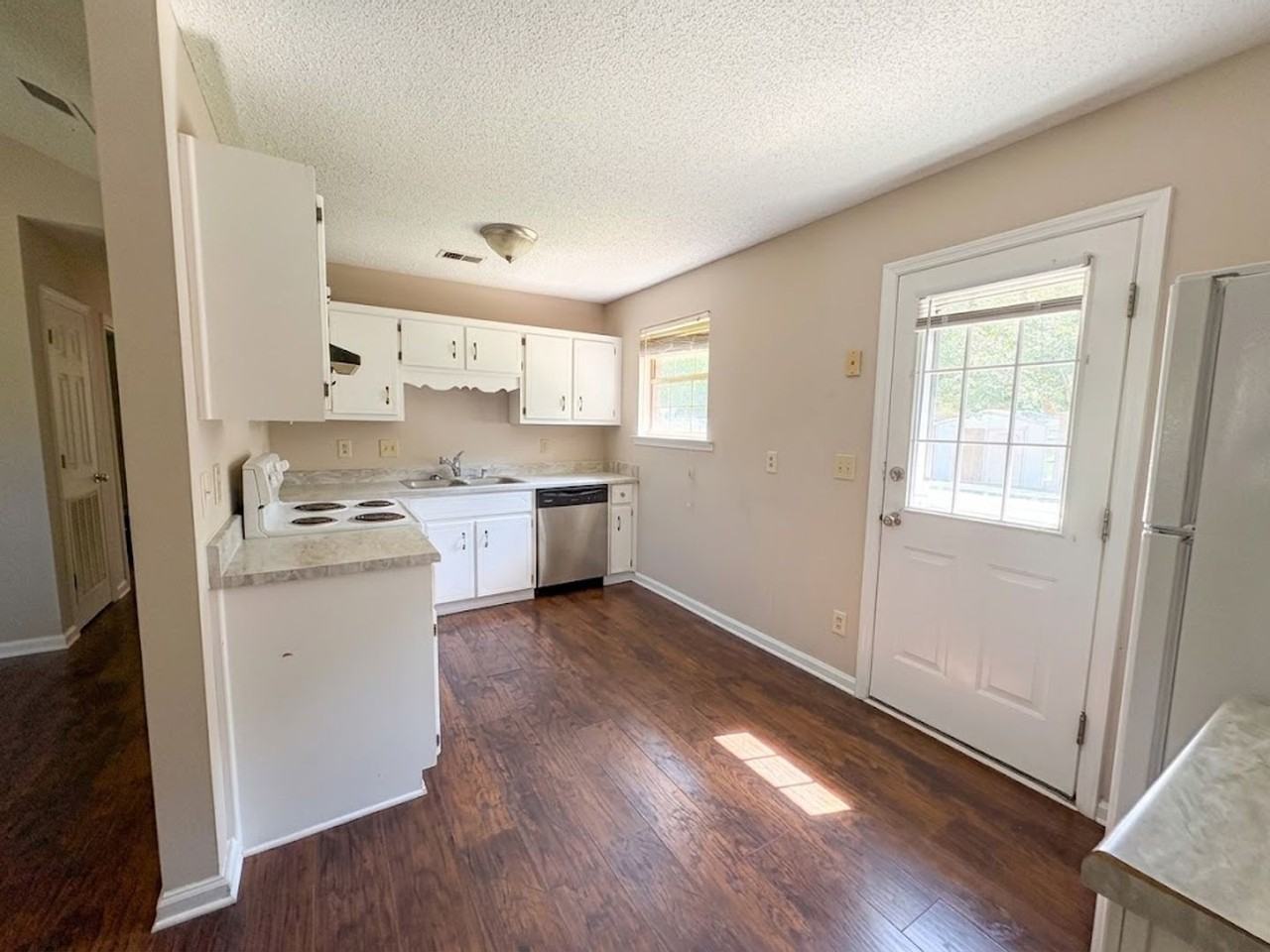 1469 Flo Zechman Dr - Photo 7 of 10