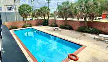 featured image of 3101 Highland Rd