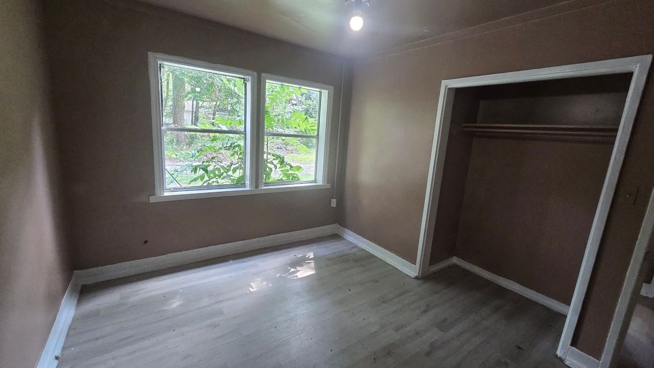 5875 Allison Ave - Photo 2 of 16