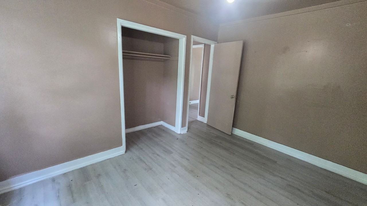5875 Allison Ave - Photo 5 of 16