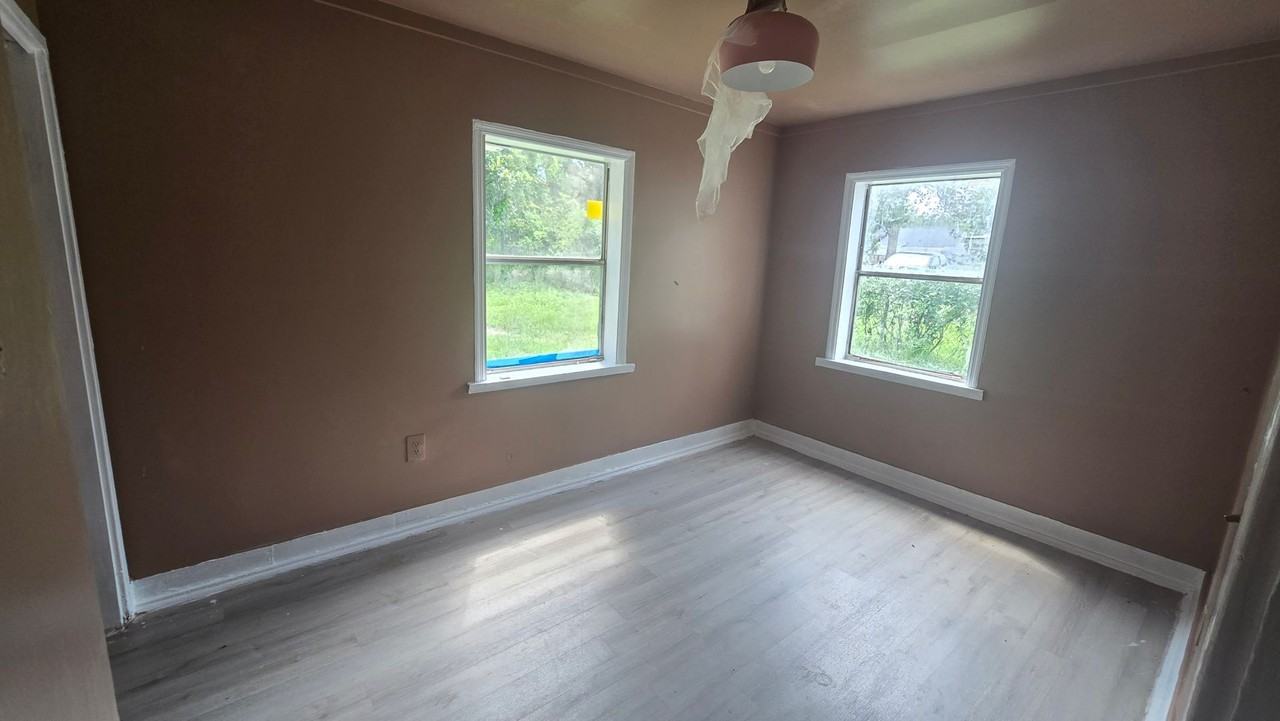 5875 Allison Ave - Photo 7 of 16
