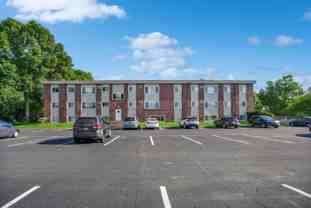 Lucia Lane Apts - Photo 1 of 1