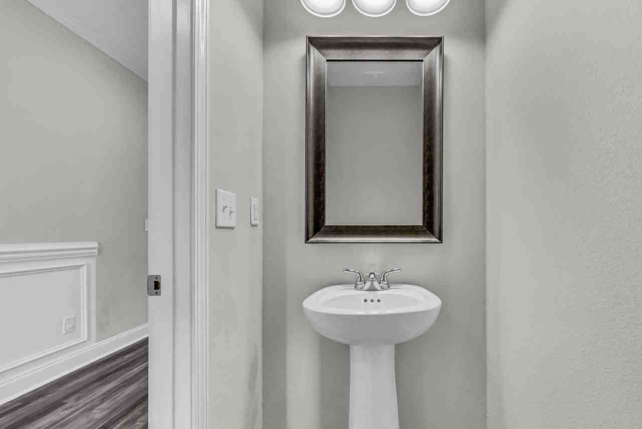 113 Darby Dr - Photo 4 of 31