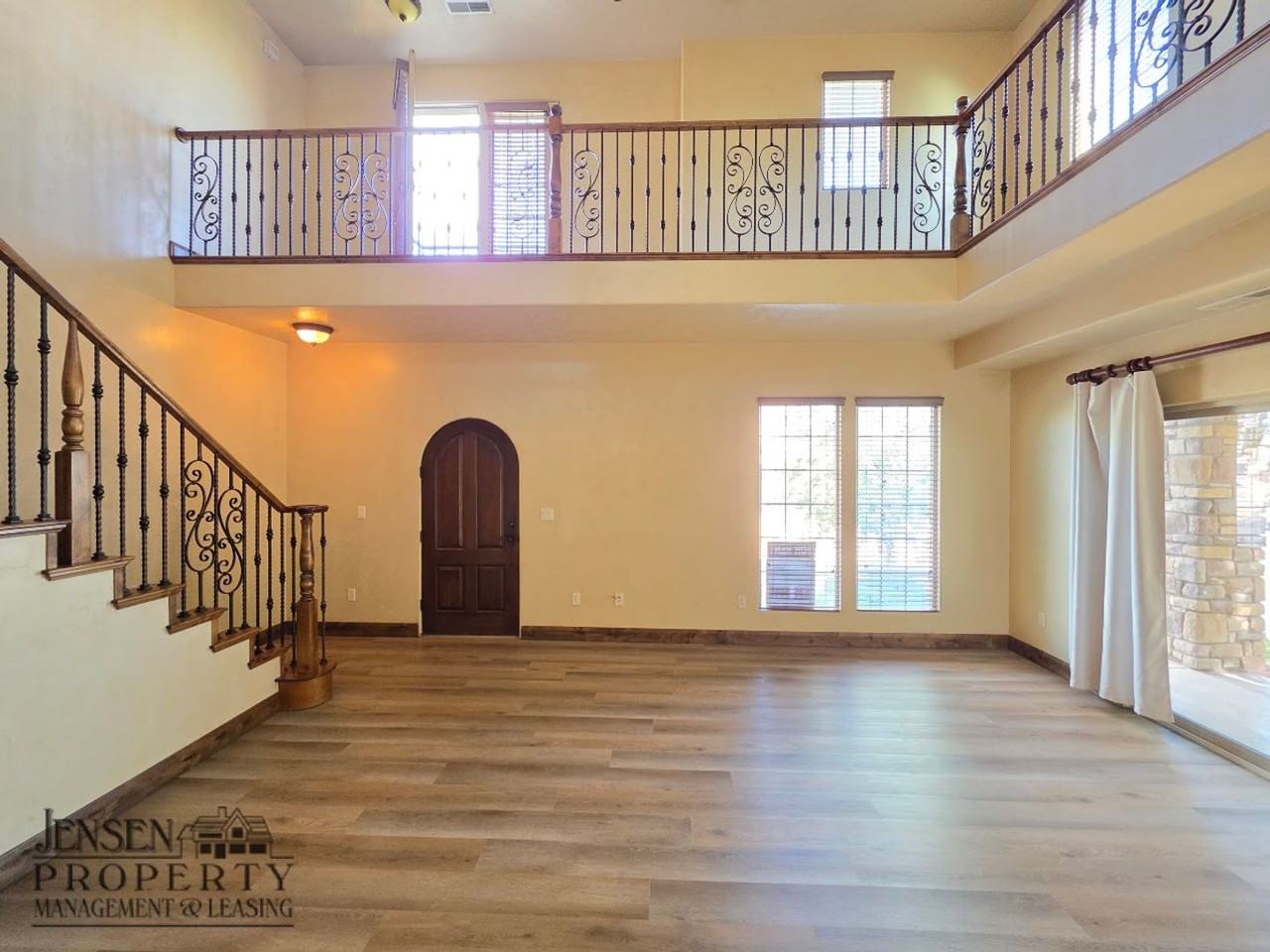 1055 W Province Way #102 - Photo 4 of 38