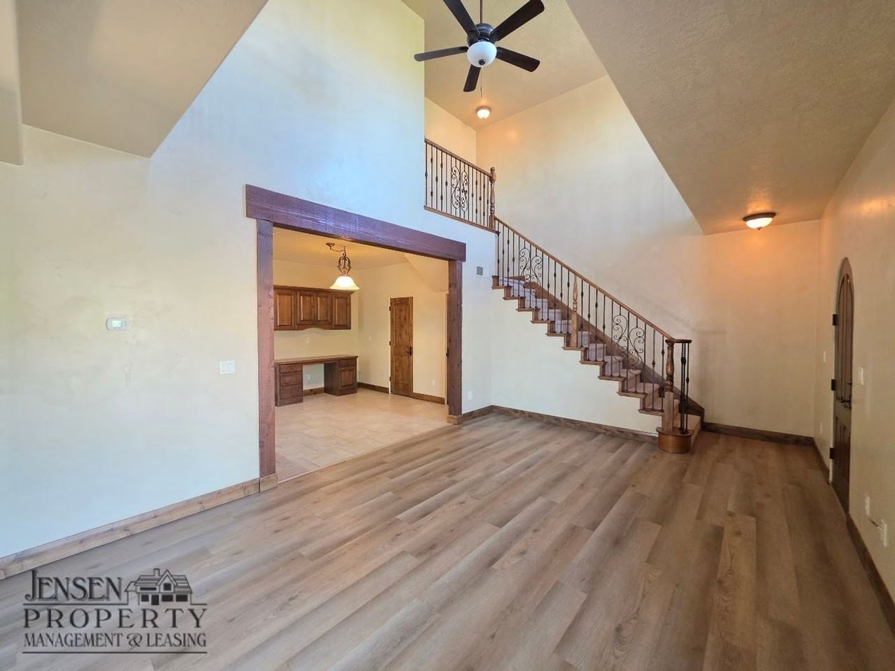 1055 W Province Way #102 - Photo 7 of 38