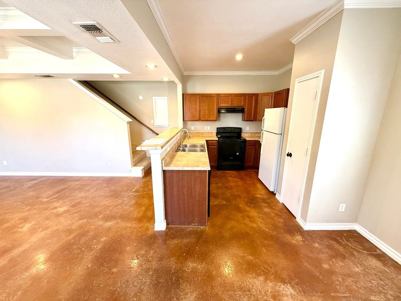 5026 Summit Wood #1 - Photo 3 of 19