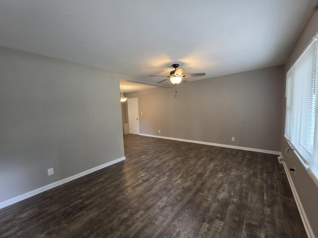 9006 Wornall Rd - Photo 2 of 23