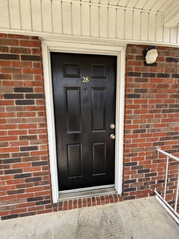 801 E Main St - Photo 2 of 26