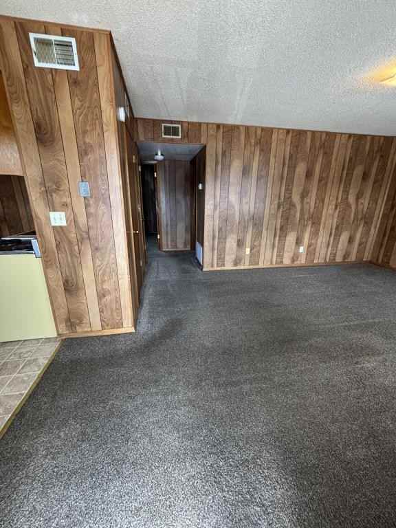 801 E Main St - Photo 4 of 26
